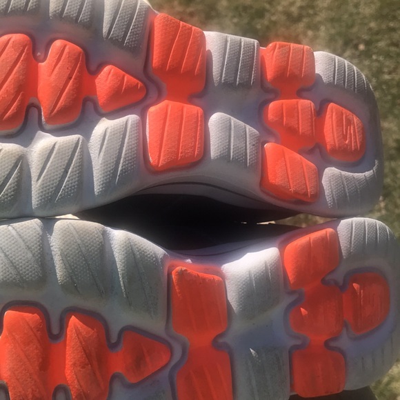 Sketchers size 4 used like new - Picture 5 of 6